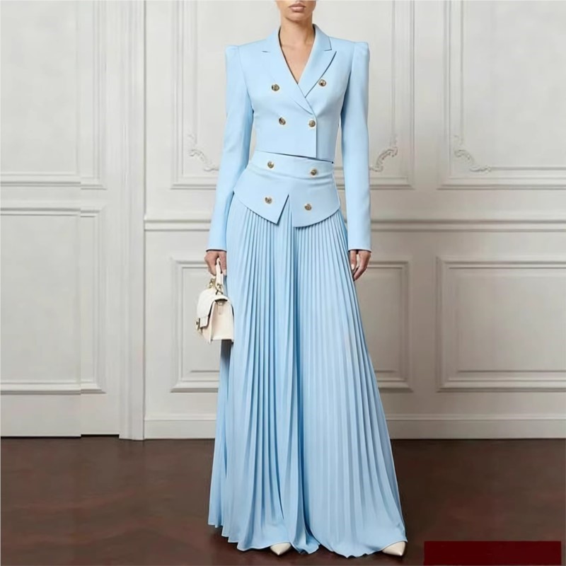 Female Formal Wear - طقم أنيق من قطعتين: سترة بليزر