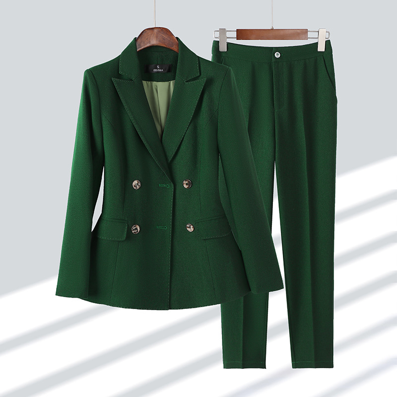 Women Formal Wear With Black Blazer - أزياء السيدات بدل رجالي رسمي المرأة