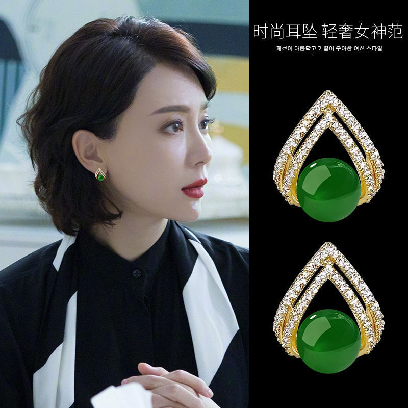أقراط لؤلؤية حمراء نبيذية على  - مراجعة Pearl Earring Stud وسعره