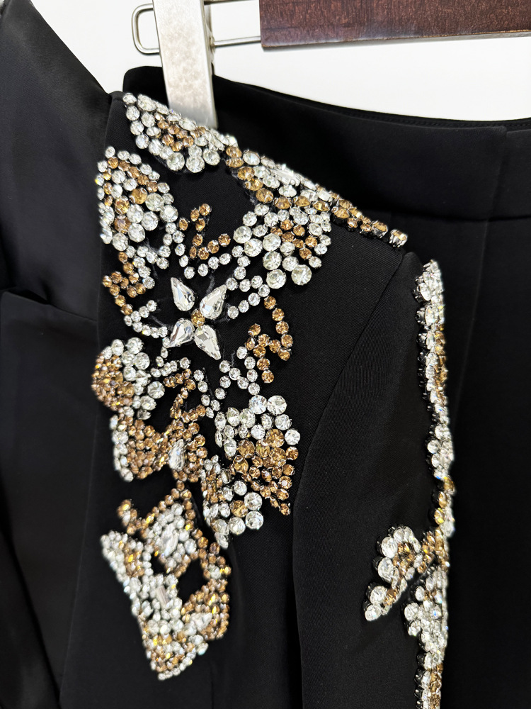 أحدث طقم بدلة نسائية من تصميم  - مراجعة Female Formal Wear وسعره