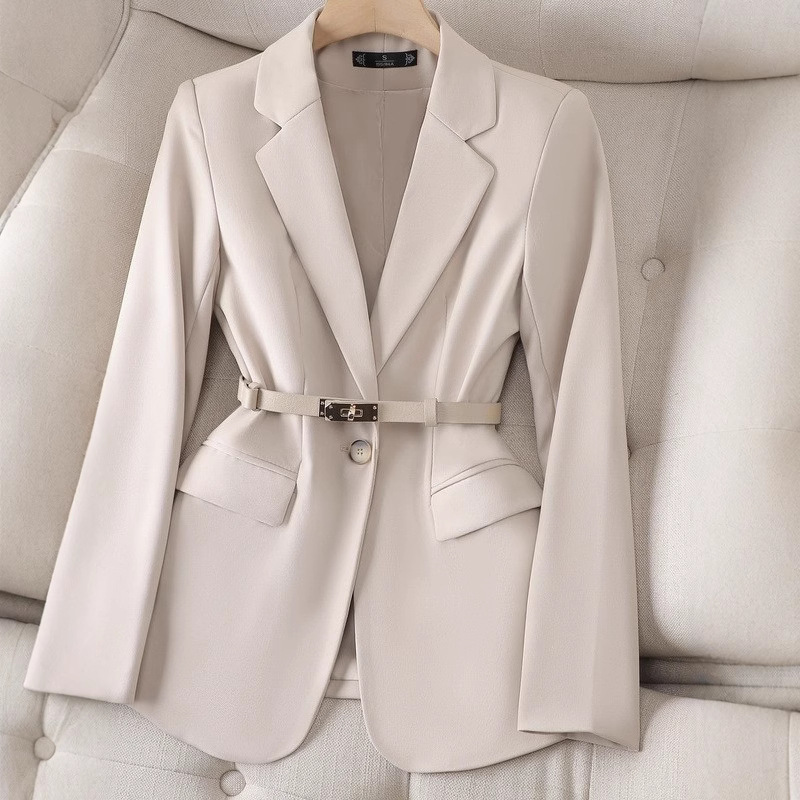سترة نسائية للمكتب بأكمام طويل - مراجعة Women Formal Wear With Black Blazer وسعره