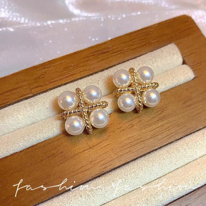 أقراط لؤلؤية كورية أنيقة على ش - مراجعة Pearl Earring Stud وسعره