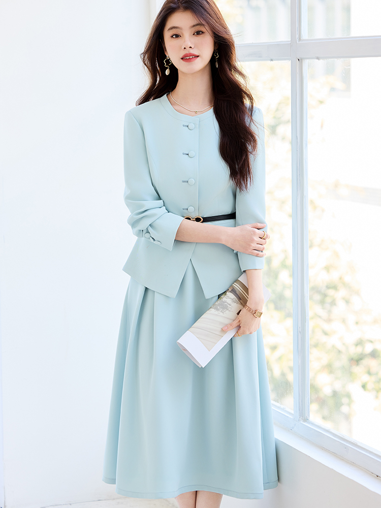 بدلة تنورة رسمية للسيدات على ا - مراجعة Women Formal Wear With Black Blazer وسعره
