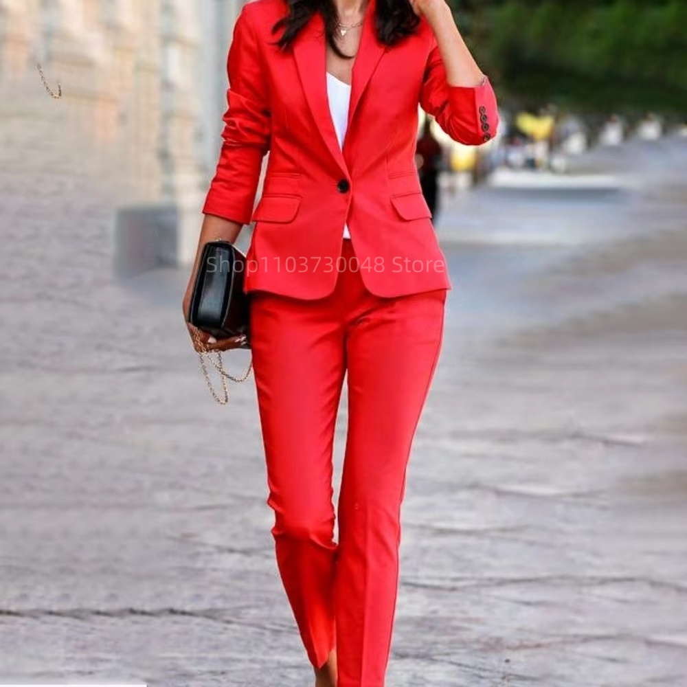 بدلة رسمية أنيقة للسيدات في ال - مراجعة Female Formal Wear وسعره
