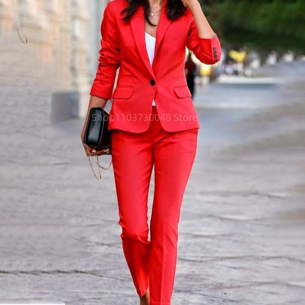 بدلة رسمية أنيقة للسيدات في ال - مراجعة Female Formal Wear وسعره